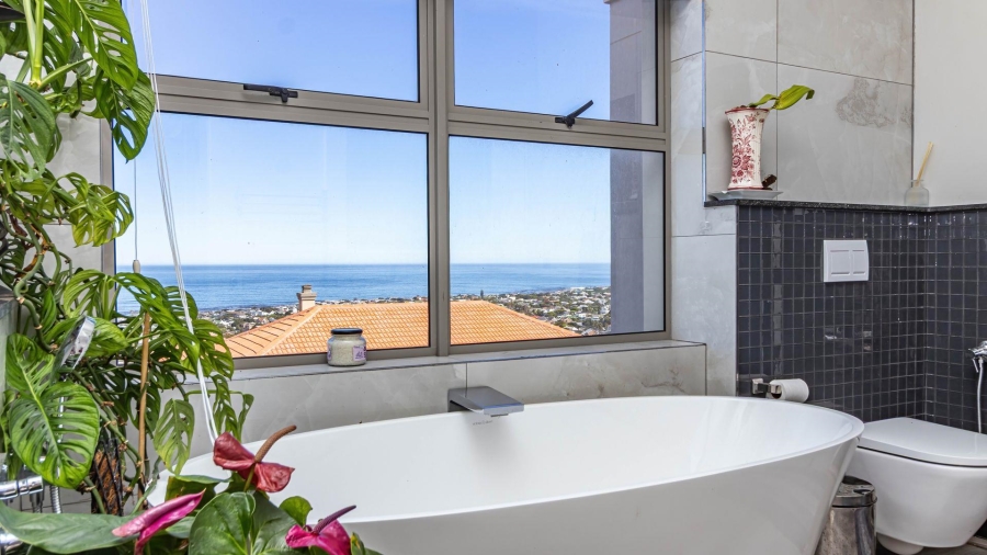 4 Bedroom Property for Sale in Berghof Western Cape